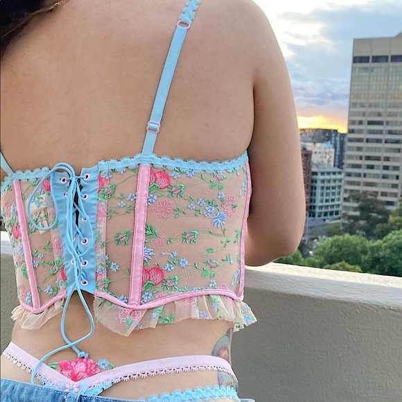 FOR LOVE & LEMONS Swaying Rose Bustier - Picture 3 of 16